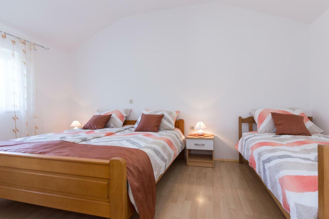 Apartman Ivona Malinska Luaran gambar
