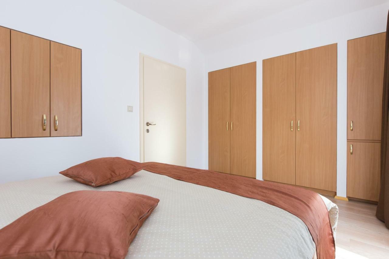 Apartman Ivona Malinska Luaran gambar