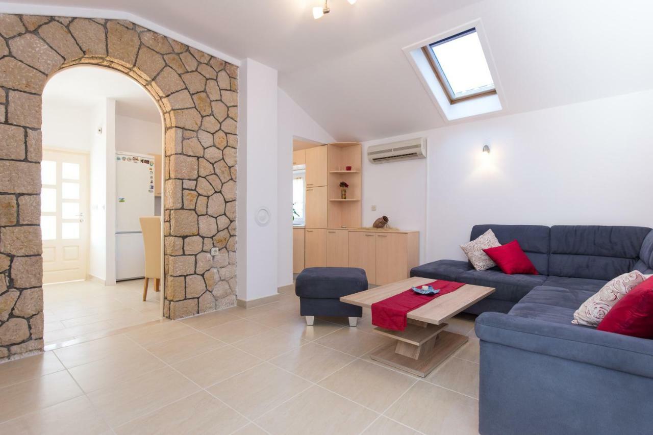 Apartman Ivona Malinska Luaran gambar