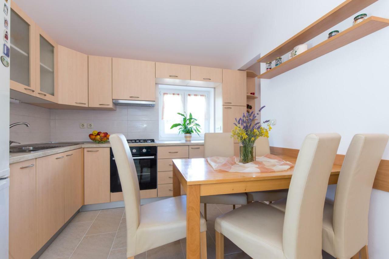 Apartman Ivona Malinska Luaran gambar